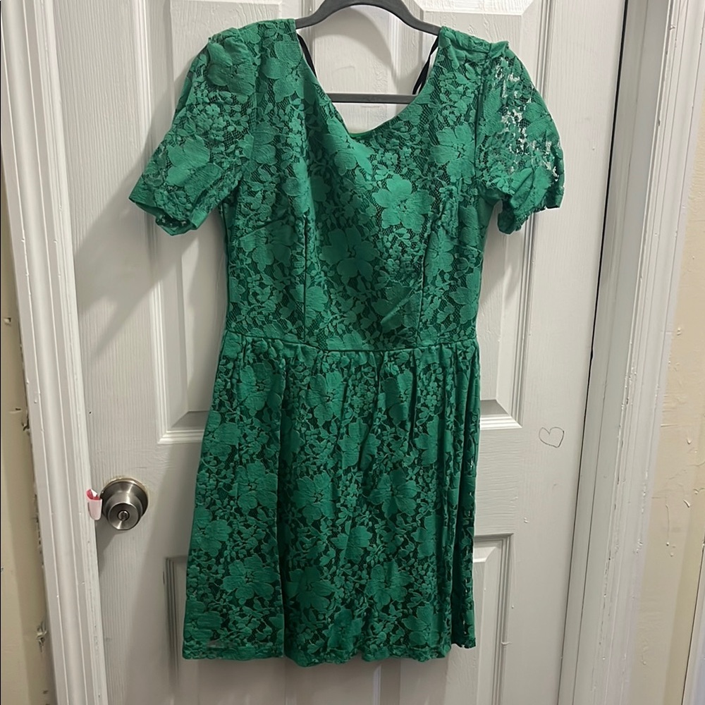 Elegant Green Lace Dress